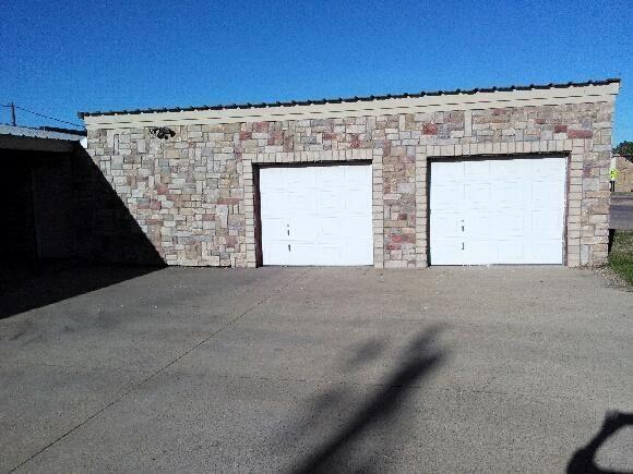 200 W Malloy Bridge Road Property Photo 4