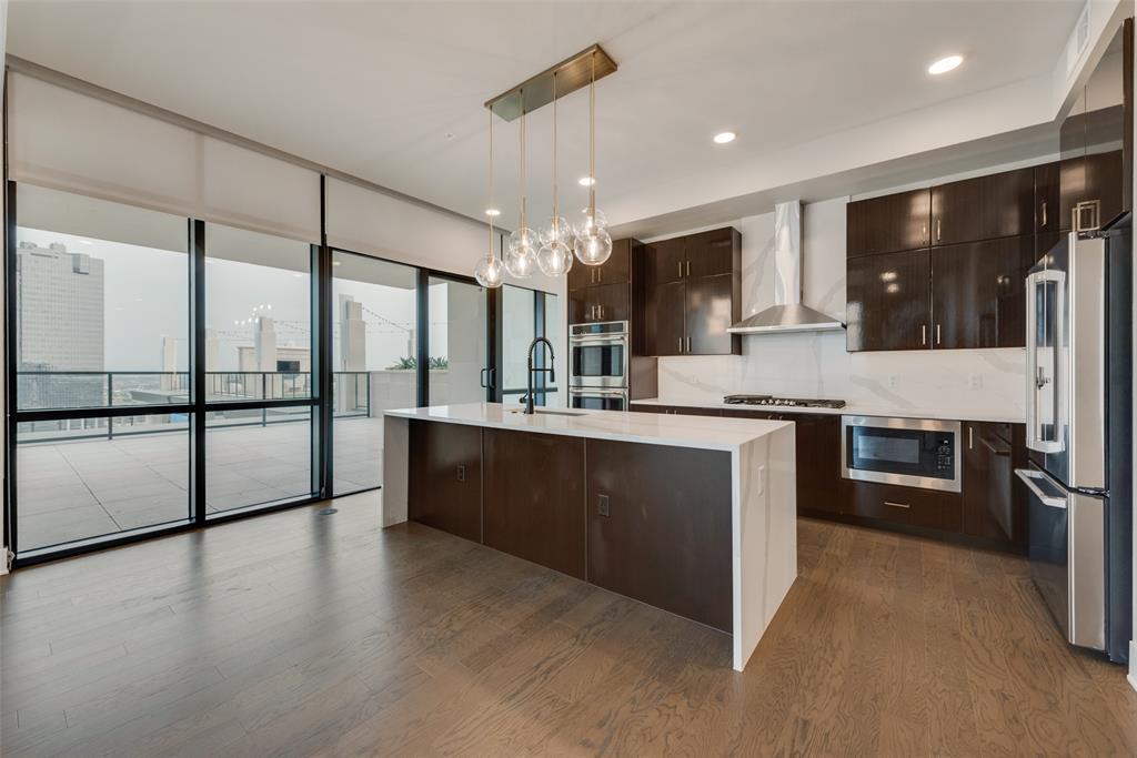 969 Commerce Street 2701 Property Photo 10