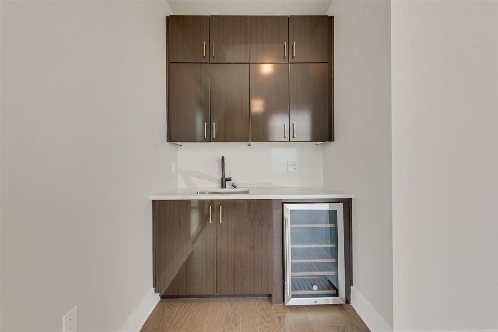 969 Commerce Street 2701 Property Photo 11