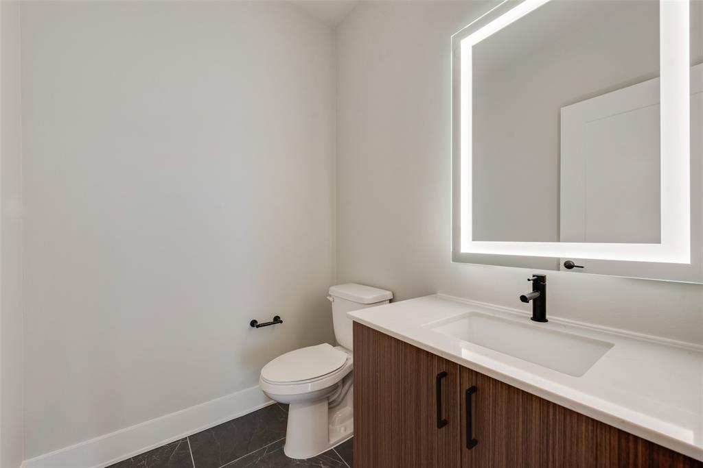 969 Commerce Street 2701 Property Photo 12
