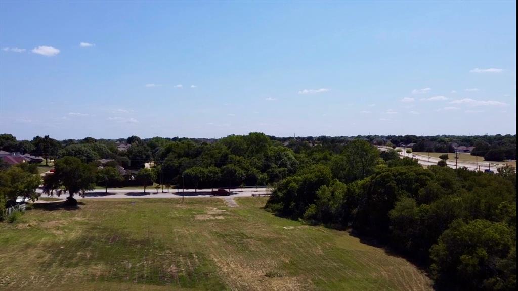 835 E Belt Line Road Property Photo 3