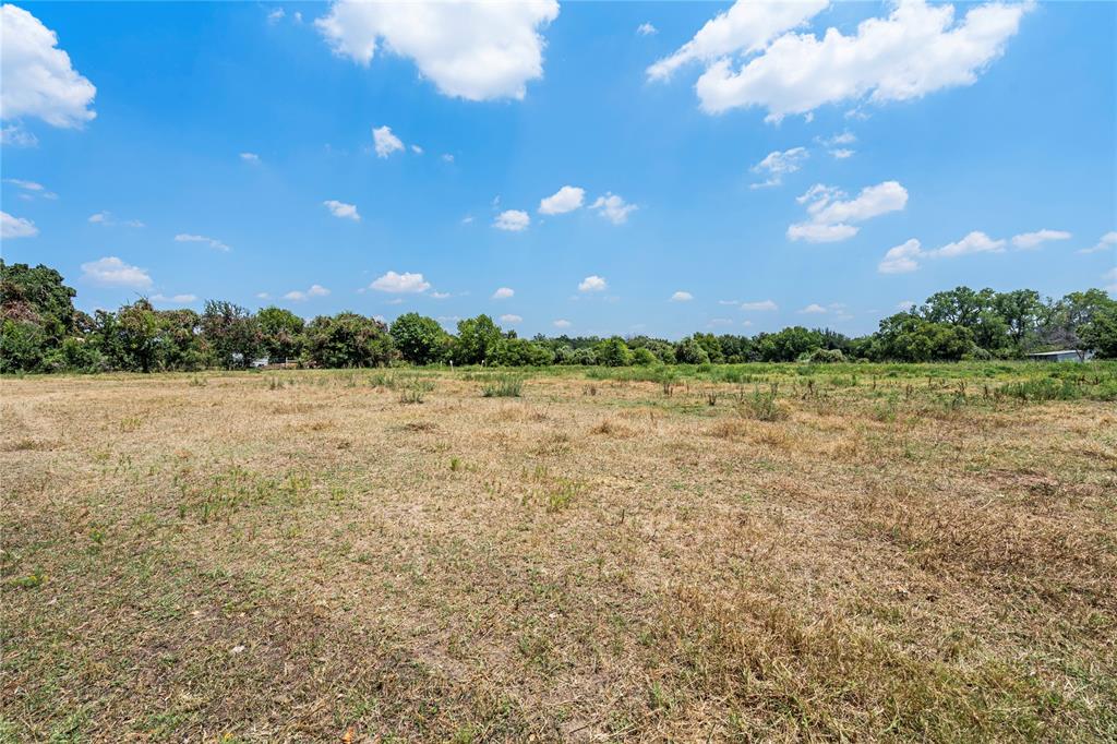 5744 Westworth Boulevard Property Photo 2