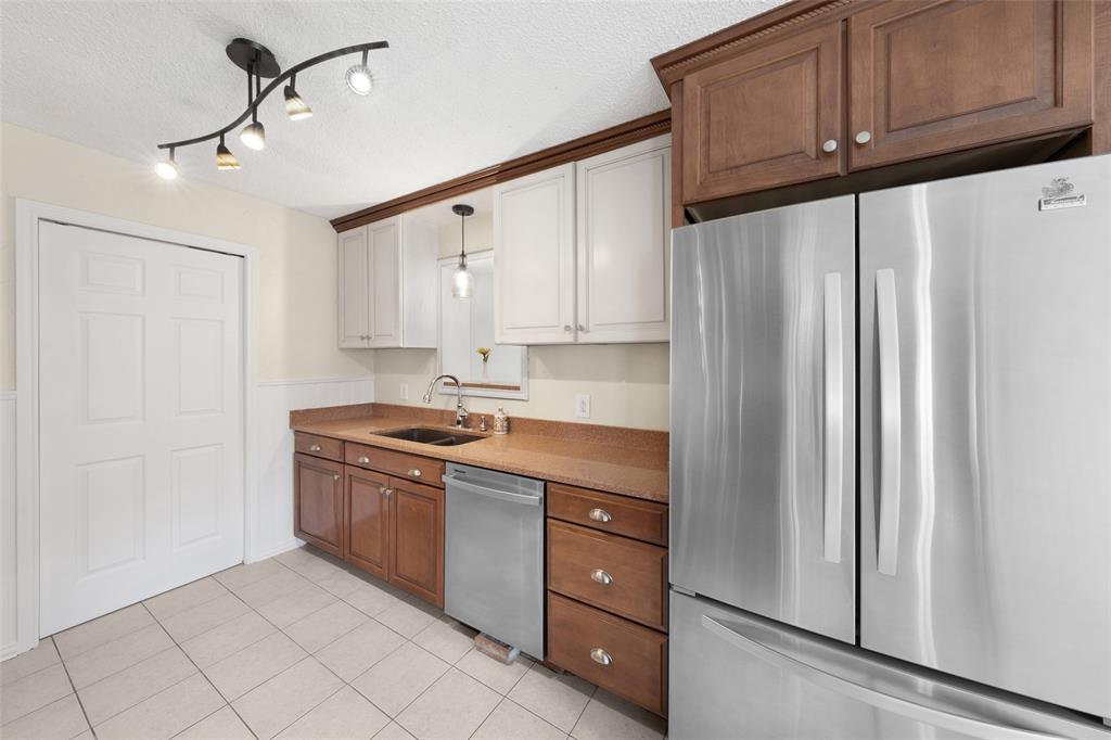 10803 Fm 1565 Property Photo 6