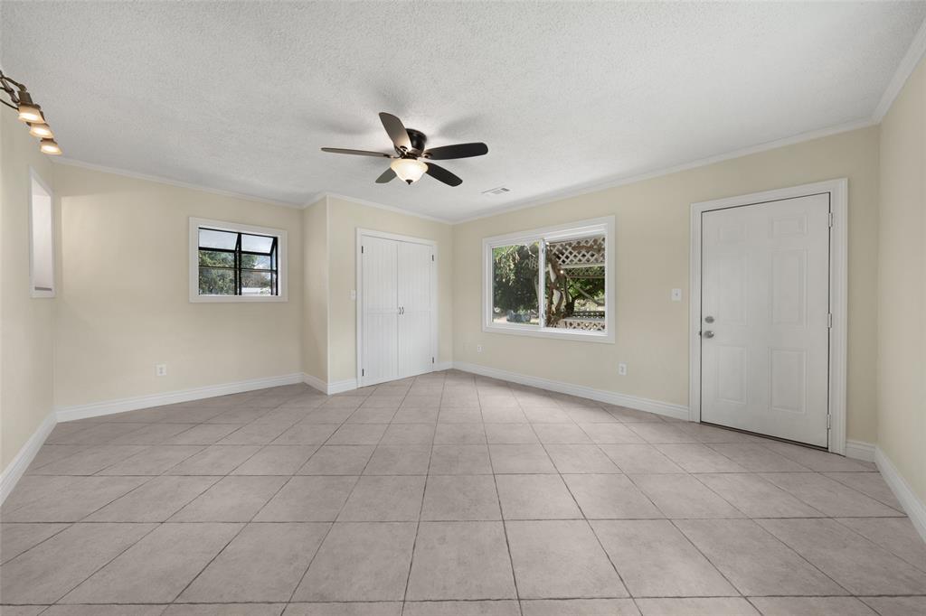 10803 Fm 1565 Property Photo 10