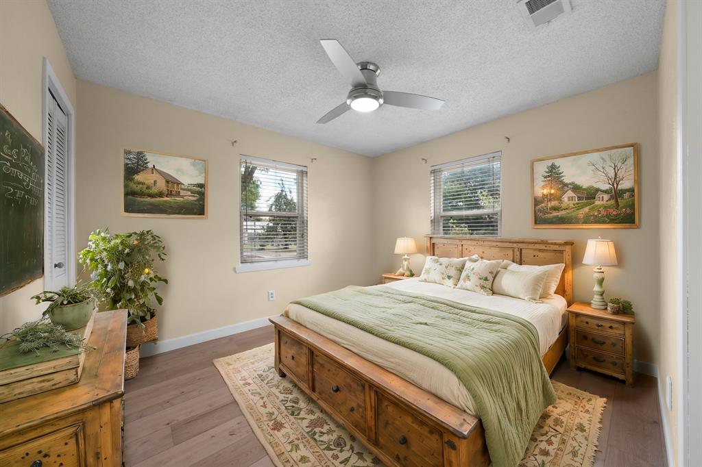 10803 Fm 1565 Property Photo 17