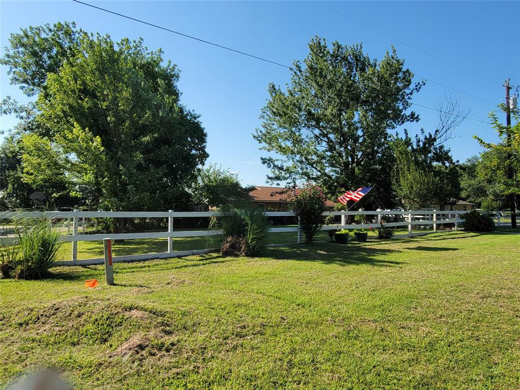 10803 Fm 1565 Property Photo 24