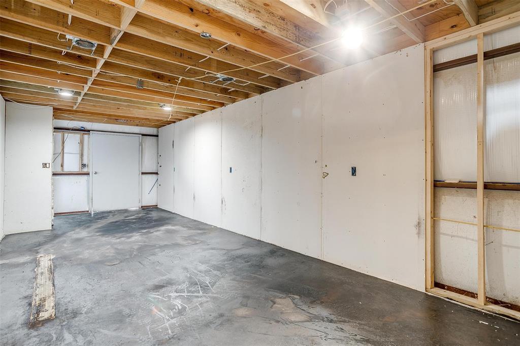 901 Remington Road Property Photo 14