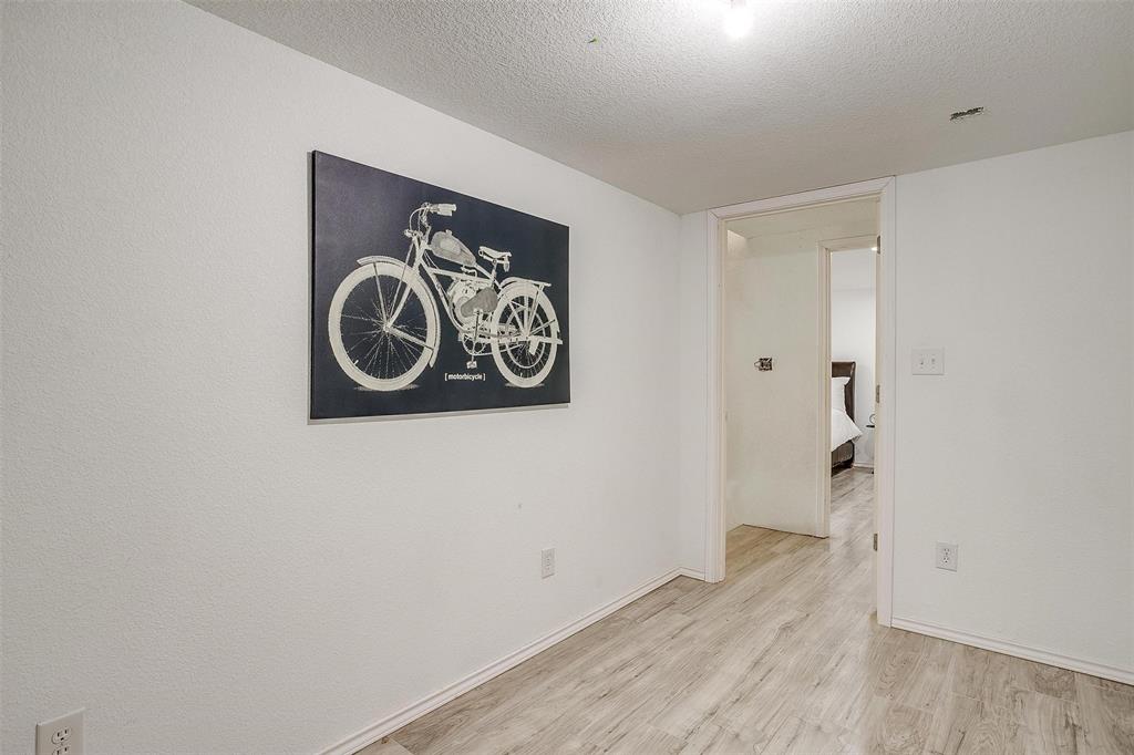 901 Remington Road Property Photo 17