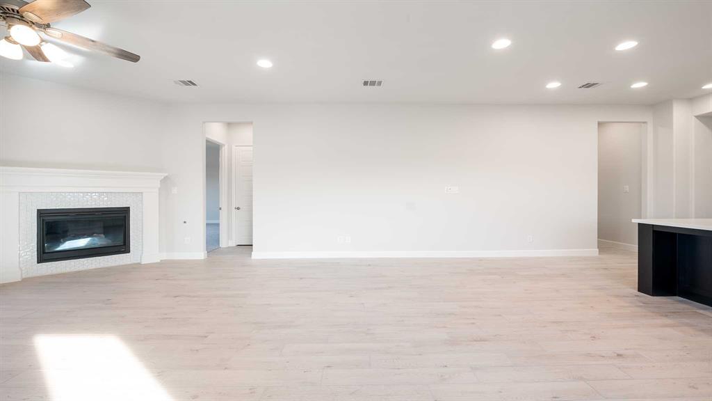 1730 Hillside Stroll Drive Property Photo 13