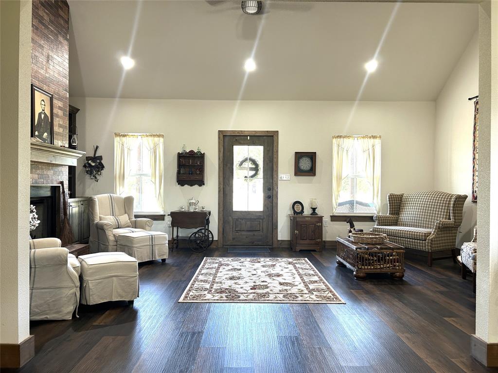 6031 County Road 401 Property Photo 4