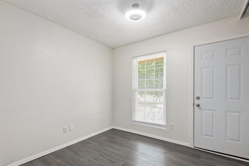 7320 Strawberry Way Property Photo 18