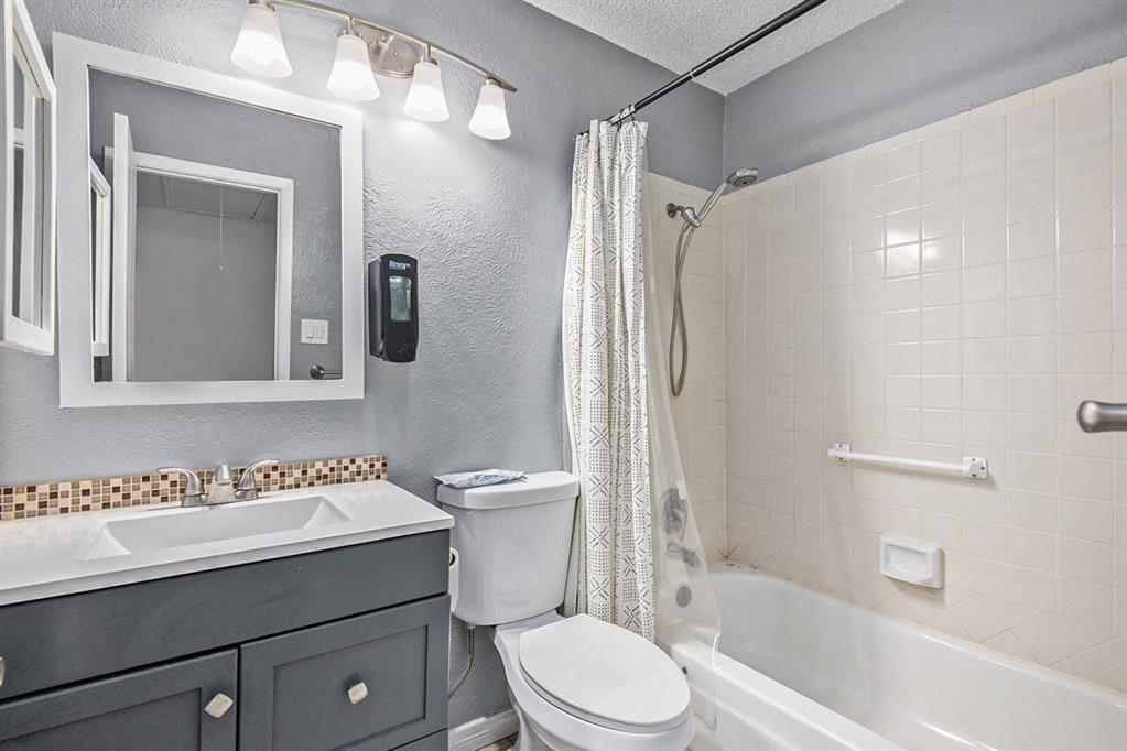 7320 Strawberry Way Property Photo 20