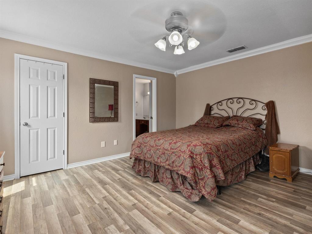 5850 Mineral Wells Highway Property Photo 21