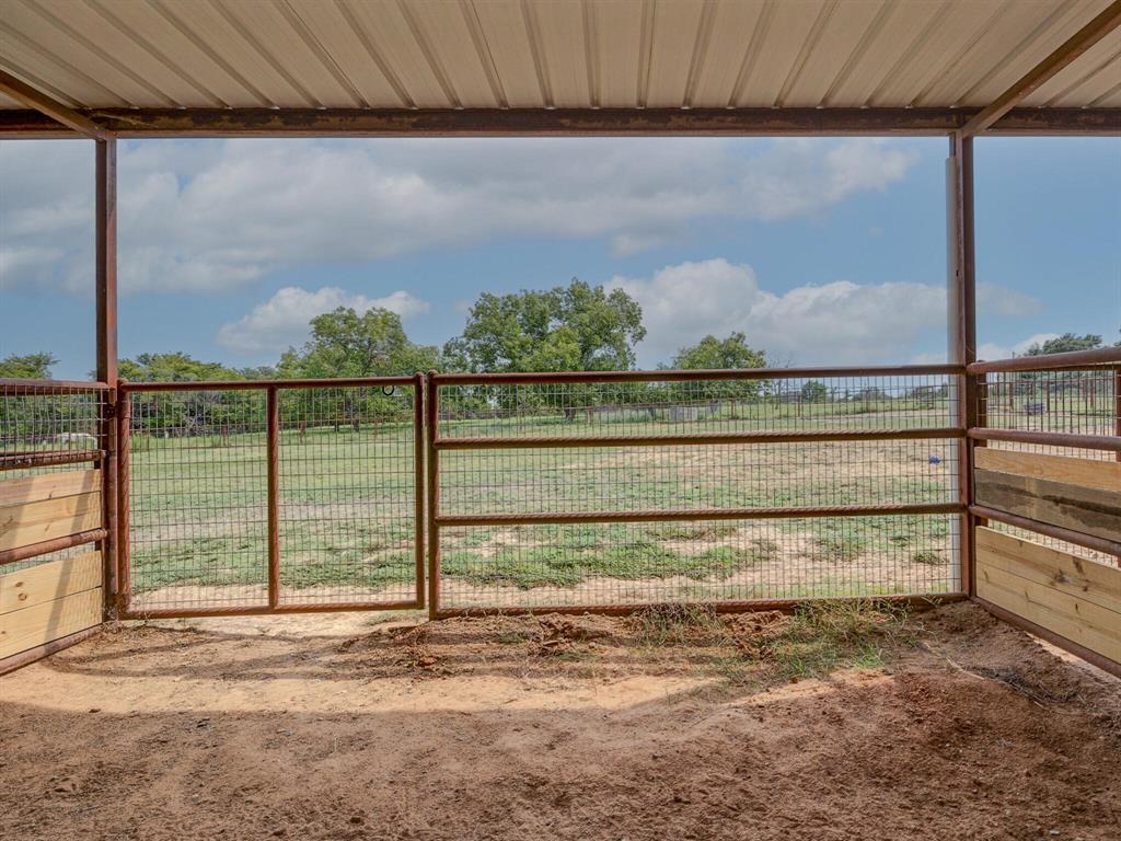 5850 Mineral Wells Highway Property Photo 29