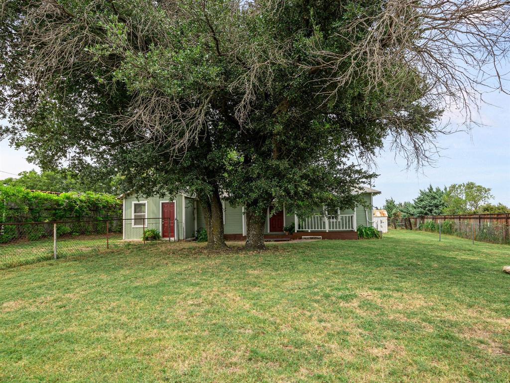 5850 Mineral Wells Highway Property Photo 33