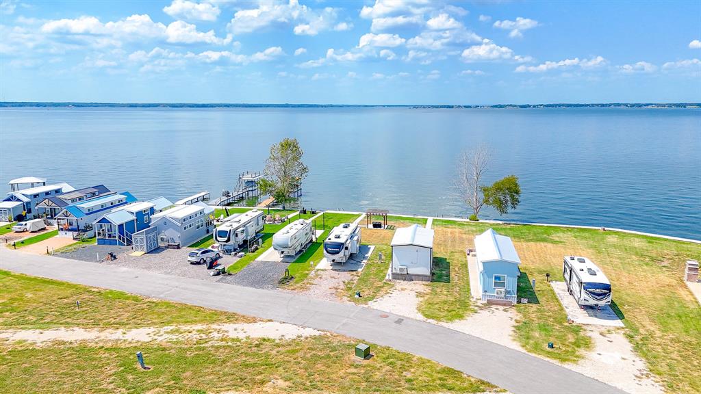 6452 Peninsula Road Property Photo 10