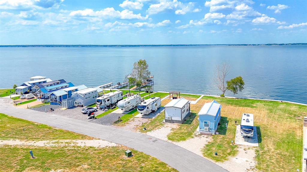 6452 Peninsula Road Property Photo 11