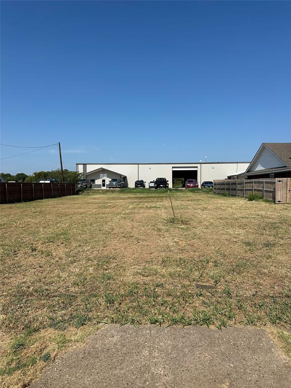 206 N 3rd Street Property Photo 2