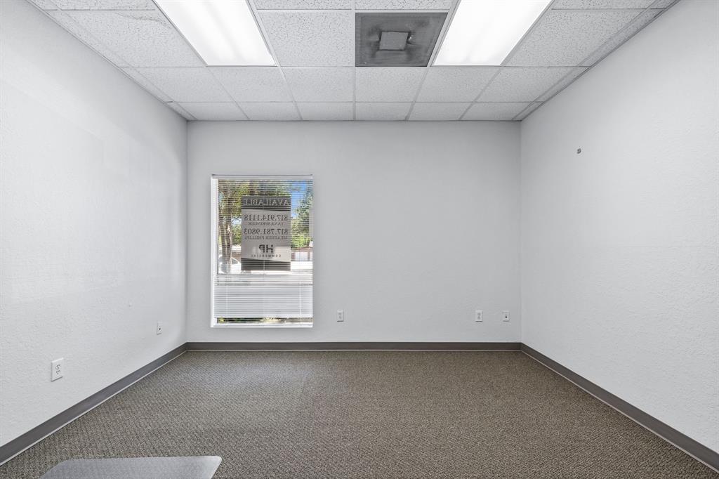 1125 S Ball Street Property Photo 6