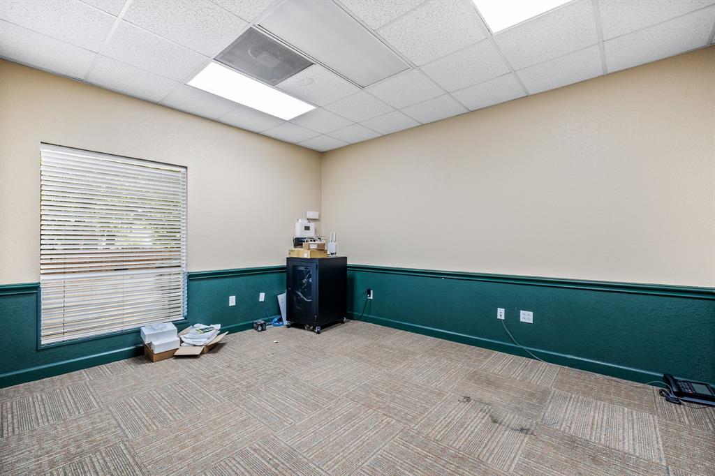 1125 S Ball Street Property Photo 12