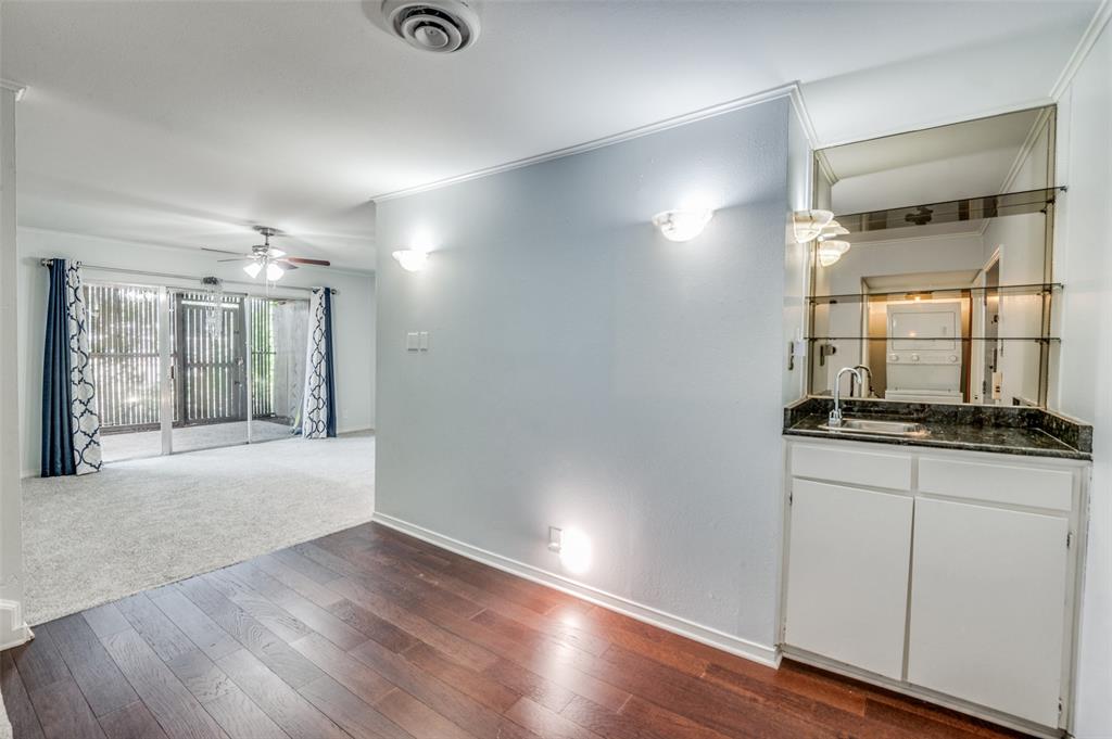 540 E Avenue J Property Photo 3