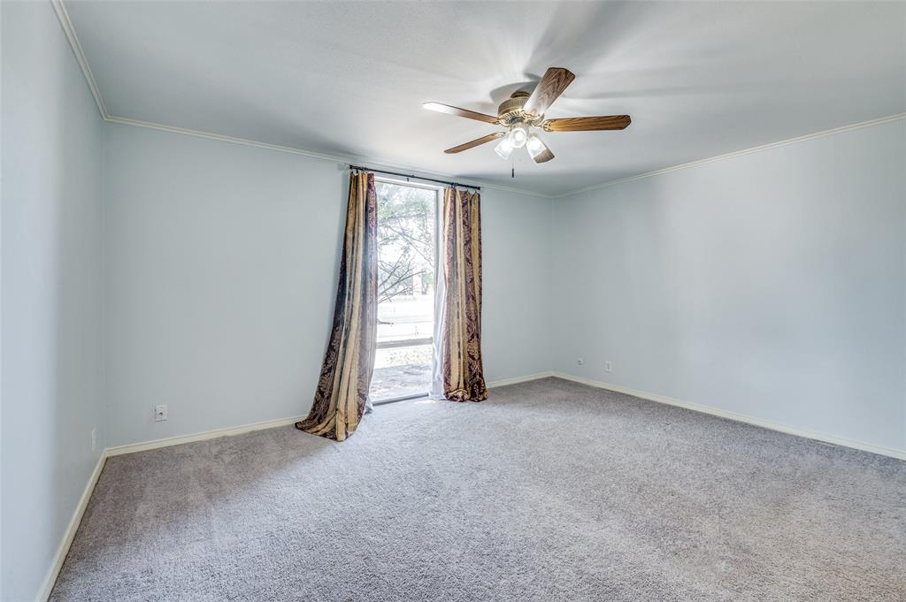 540 E Avenue J Property Photo 11