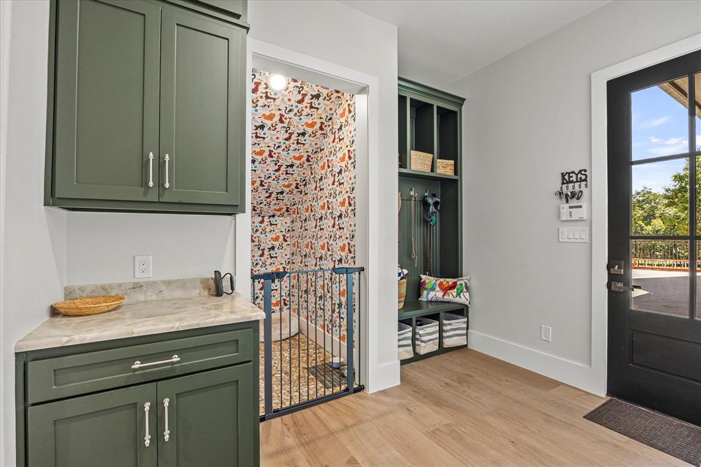 9 Meadowlake Drive Property Photo 33