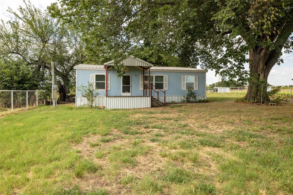 207 Lazy B Lane Property Photo 4