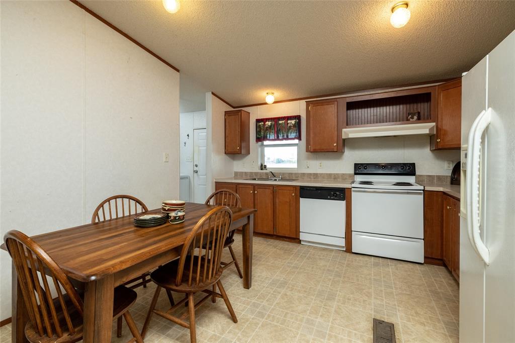 207 Lazy B Lane Property Photo 13