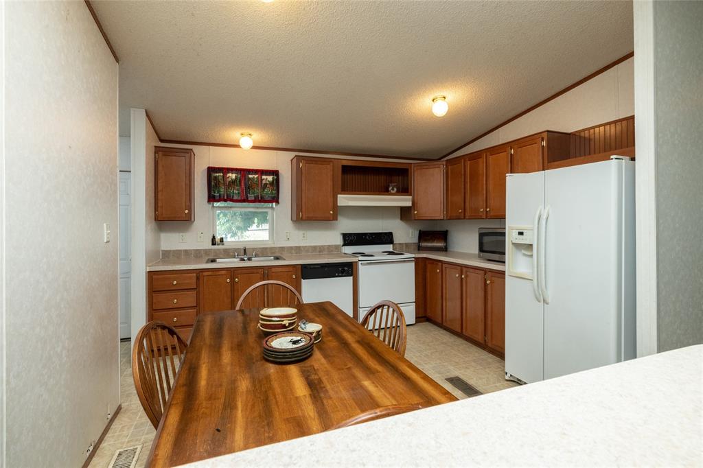 207 Lazy B Lane Property Photo 14