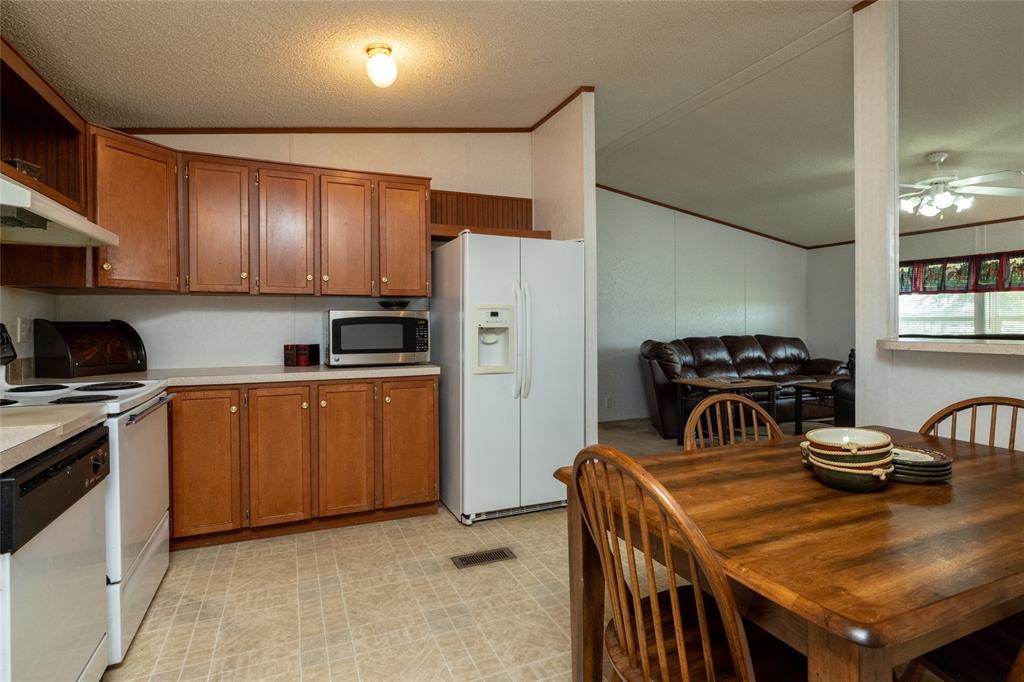 207 Lazy B Lane Property Photo 17