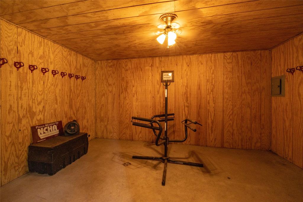 207 Lazy B Lane Property Photo 33