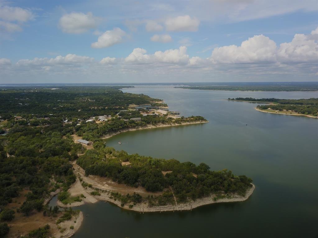 18018 Southhill Drive Property Photo 9