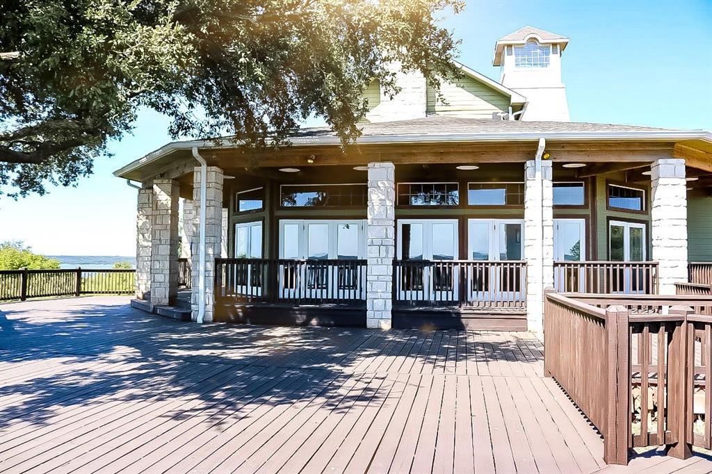 18018 Southhill Drive Property Photo 32