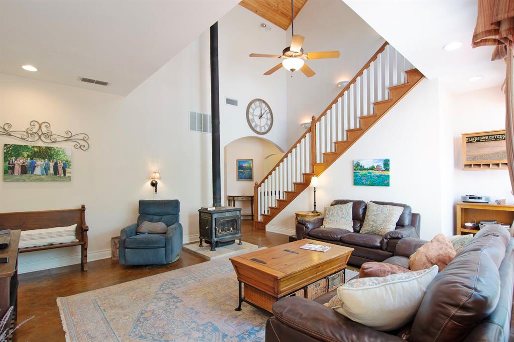 11220 Fm 429 Property Photo 8