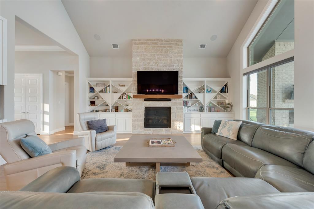 7080 The Resort Boulevard Property Photo 11