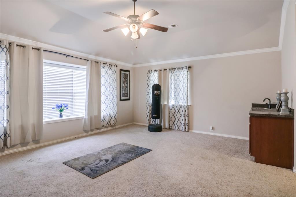 508 Glen Cove Court Property Photo 14