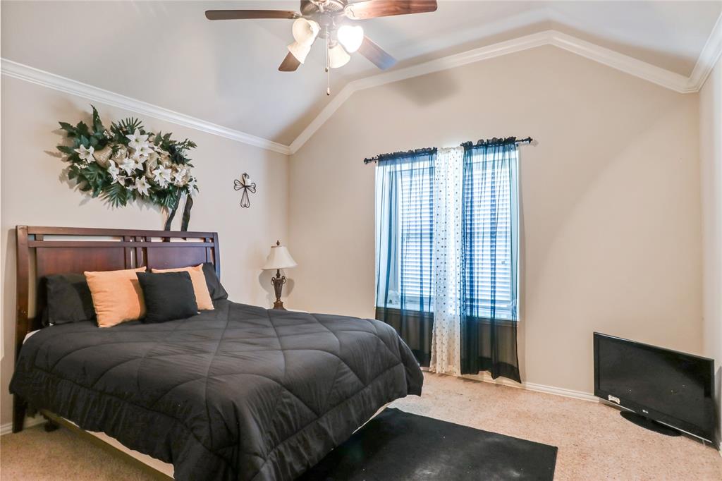 508 Glen Cove Court Property Photo 17