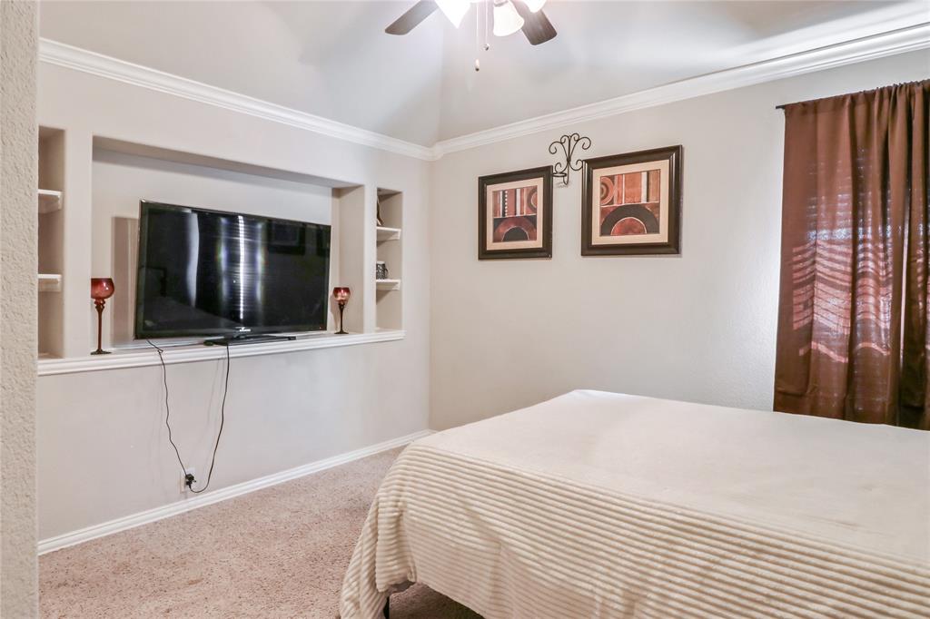 508 Glen Cove Court Property Photo 18