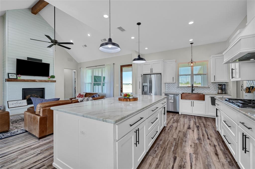 1553 South Road Property Photo 17