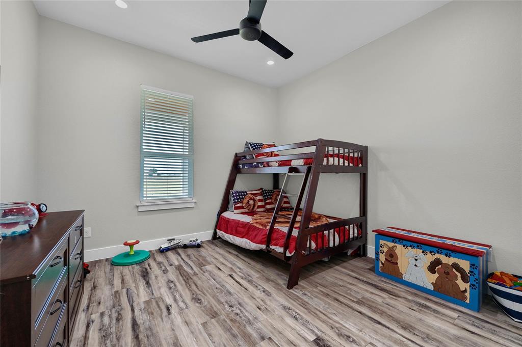 1553 South Road Property Photo 32