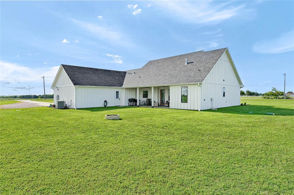 1553 South Road Property Photo 39