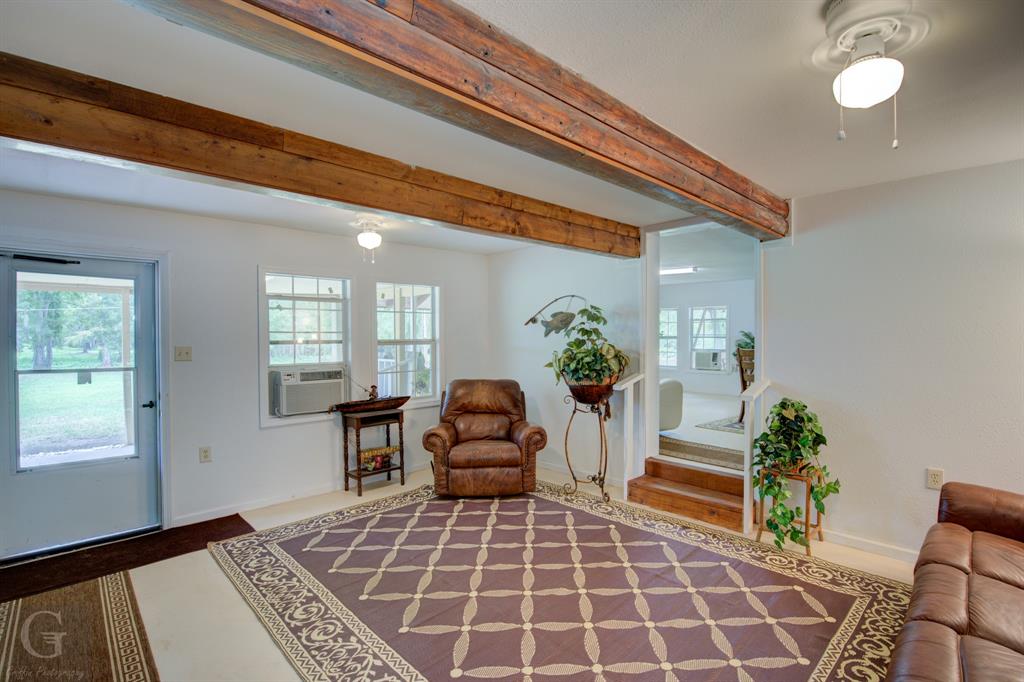 121 Willow Street Property Photo 6