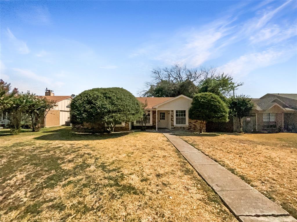 2126 Norway Drive Property Photo 1