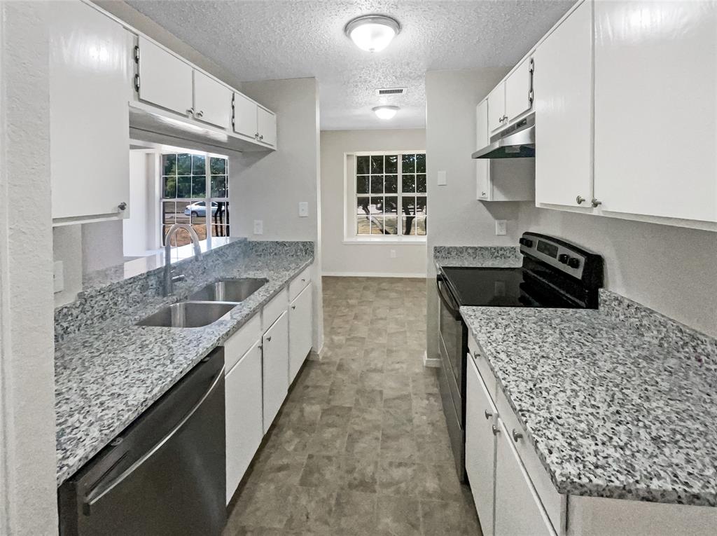 2126 Norway Drive Property Photo 6