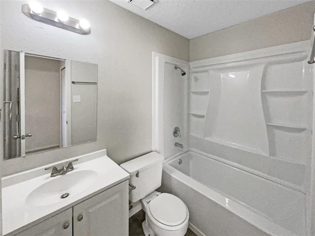 2126 Norway Drive Property Photo 7
