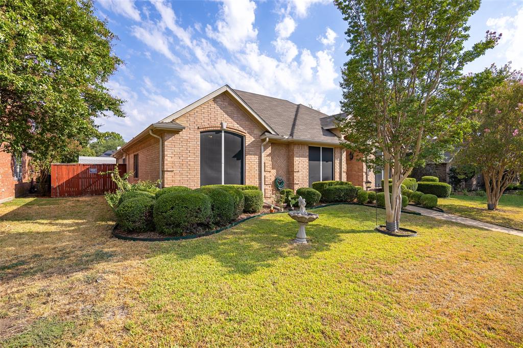 7717 Straits Drive Property Photo 2