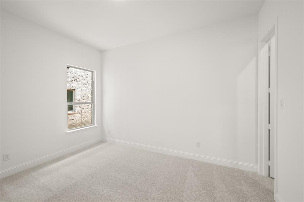 221 Allegheny Drive Property Photo 5