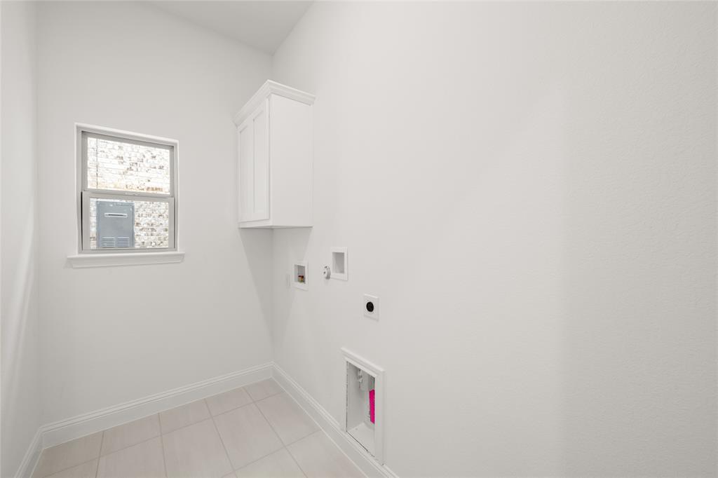 221 Allegheny Drive Property Photo 8