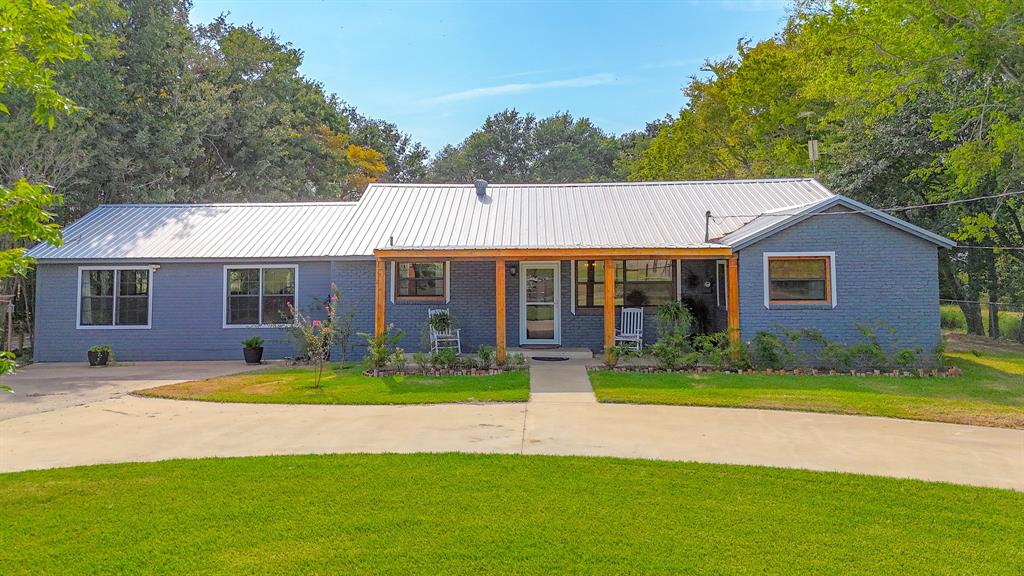 205 Peach Tree Road Property Photo 1